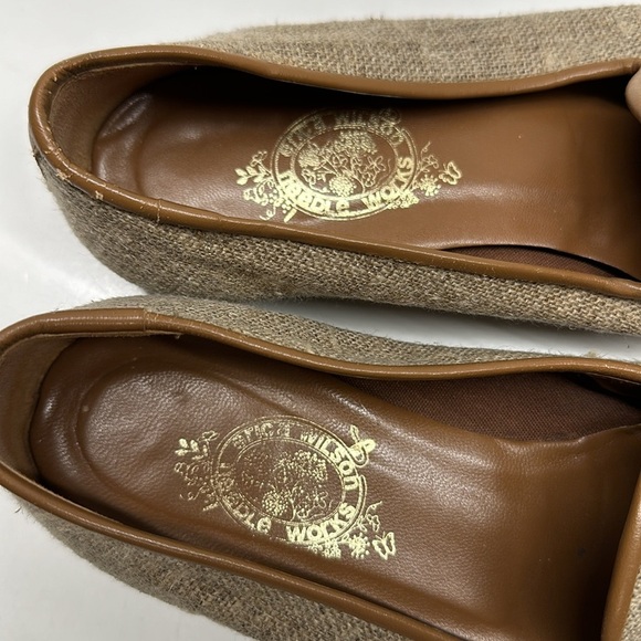 Erica Wilson Needlepoint Shoes Slip On Loafers Shoe Palm Tree Tan Green Size 8 - Picture 10 of 11